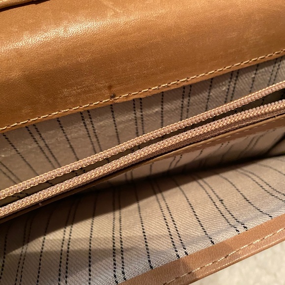 Frye wallet, excellent condition never used - Picture 3 of 4